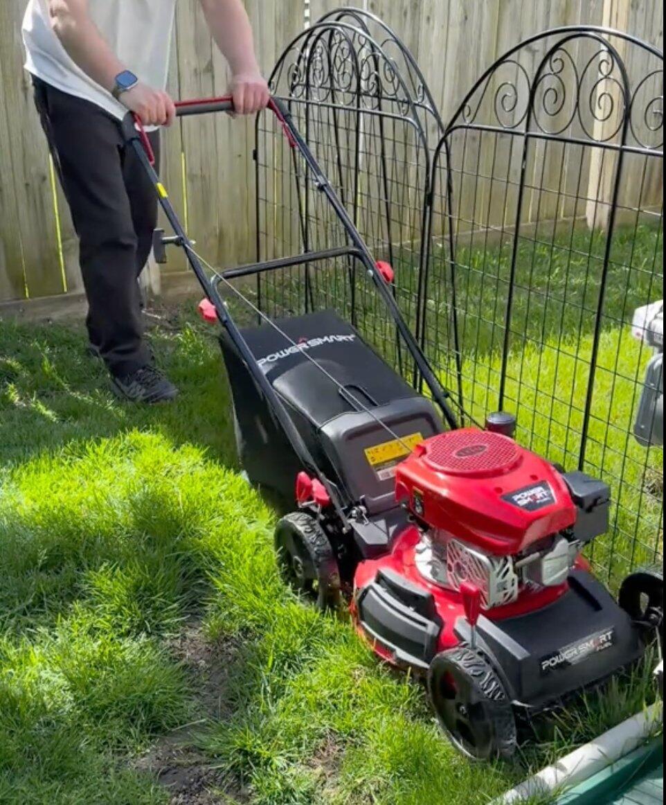 17" 144cc Gas Push 3-in-1 Lawn Mower DV8618P/V8617P