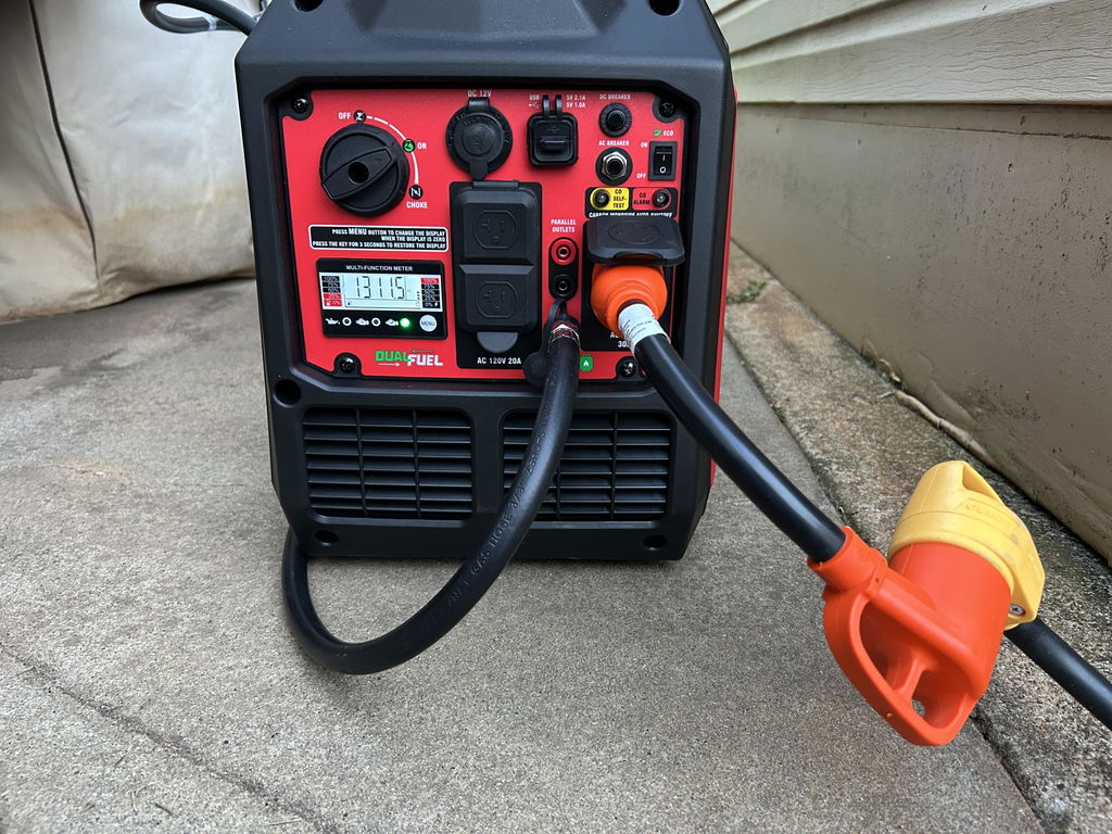 3800W/3500W Gas/Propane Dual Fuel Inverter Generator w/ CO Alert HB5040DC