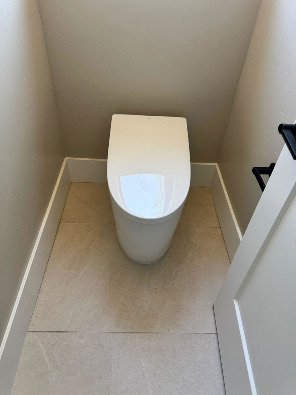 TOTO Neorest AS Bidet Toilet