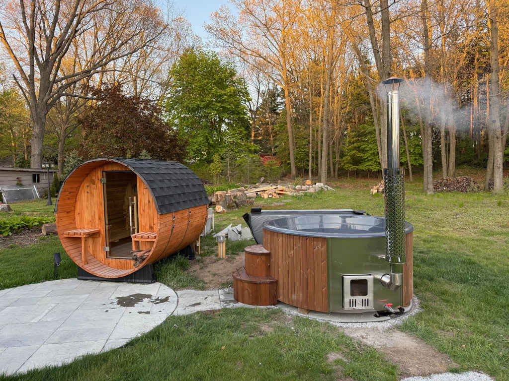 SaunaLife Model S4 Wood-Fired Hot Tub