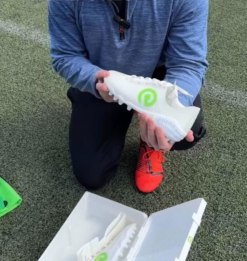Custom-Fit Soccer Cleats - Prevolve Colors - FG Conical