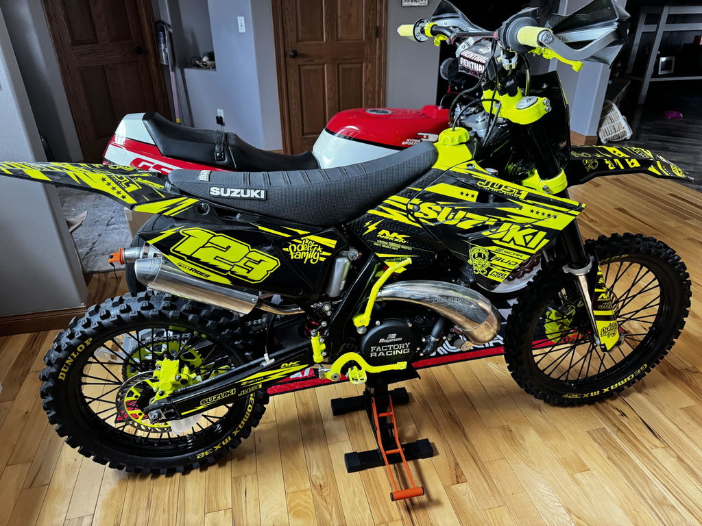 Custom Graphics GRENZGAENGER BLACK – Pro Rider Design Custom Graphics GRENZGAENGER BLACK – Pro Rider Design