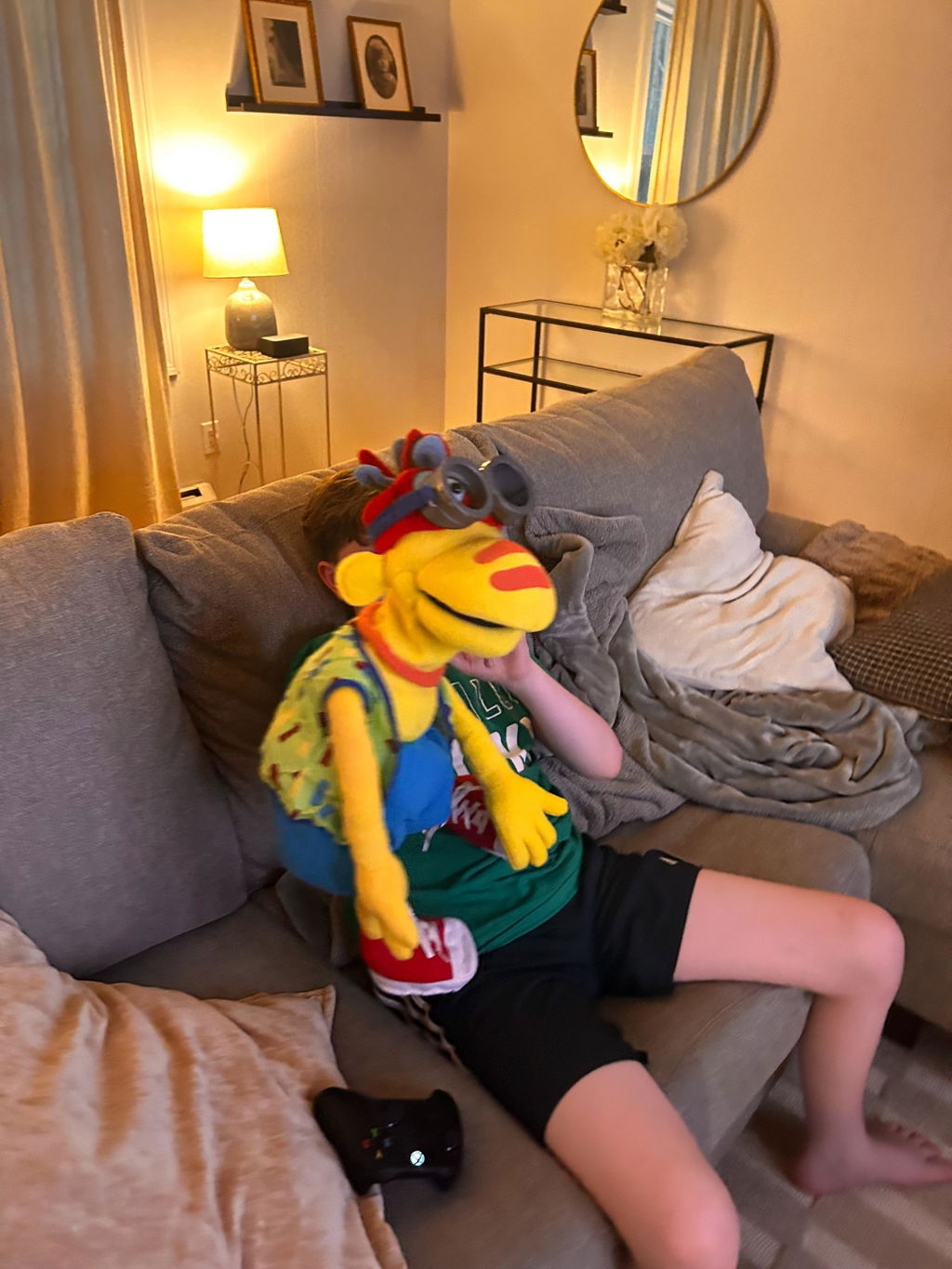 Zoomer – Alien Hand Puppet | 24" Full Body | Pubbets