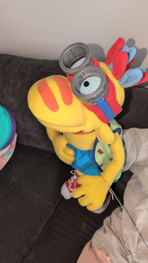 Zoomer – Alien Hand Puppet | 24" Full Body | Pubbets
