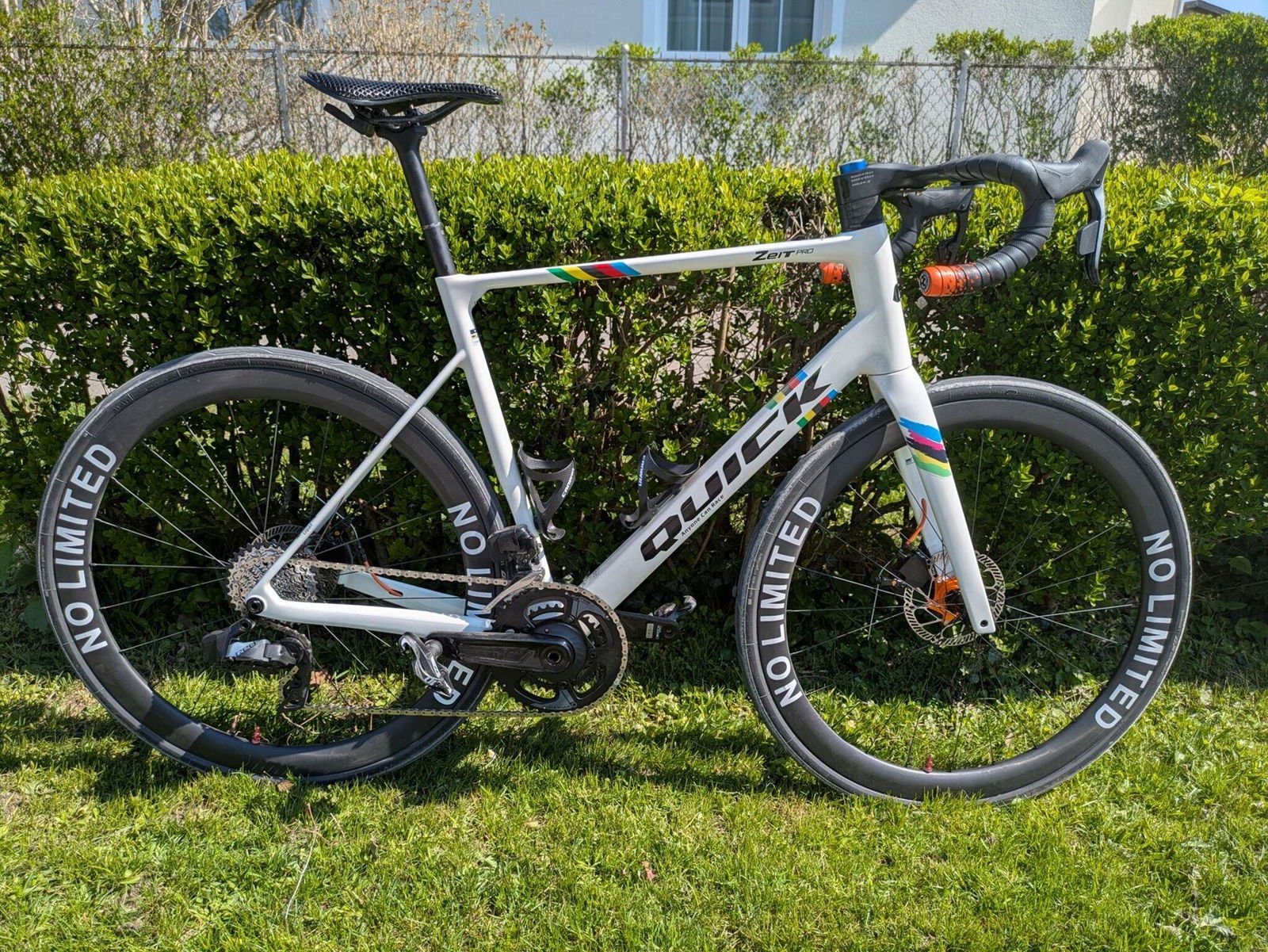 ZEIT PRO FRAME