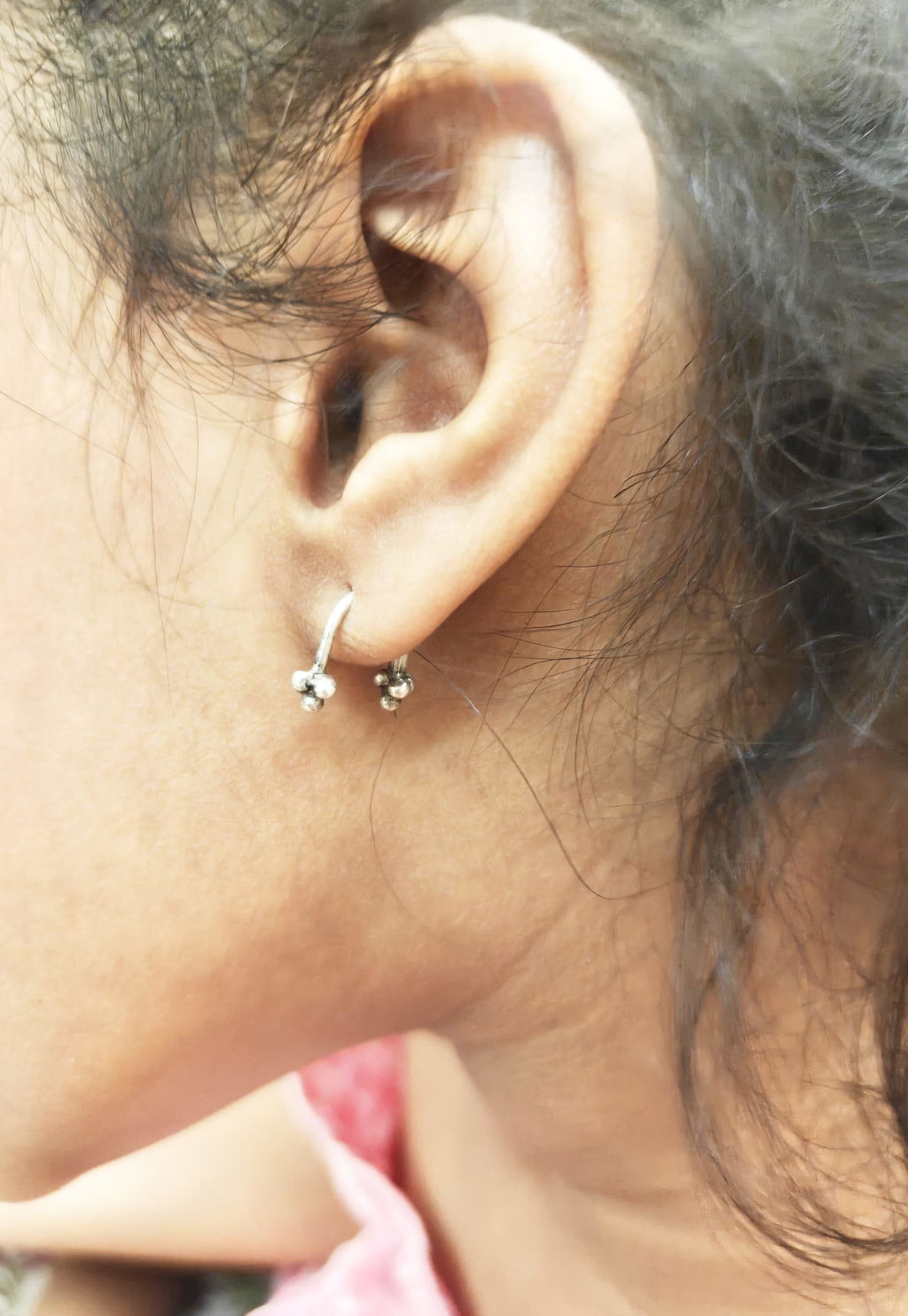 Droplet Hug Earrings