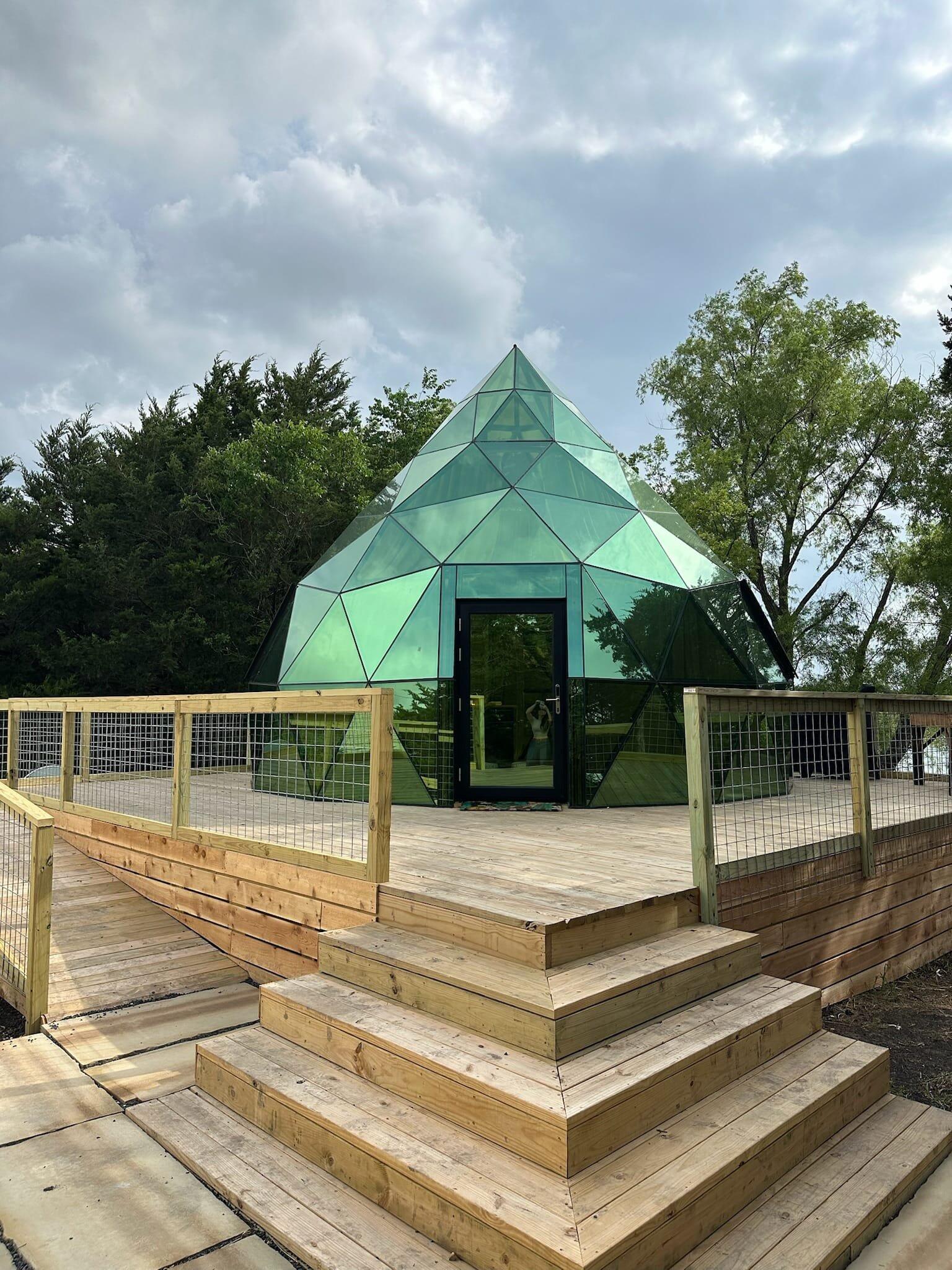 Exclusive 6M Peach Shape Glass Zome Dome House in Garden – RAX TENT