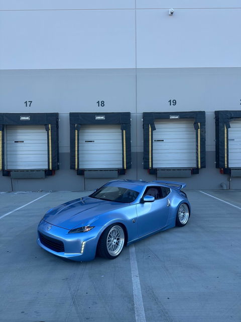 Gloss Metallic Silver Lake Blue Vinyl Wrap
