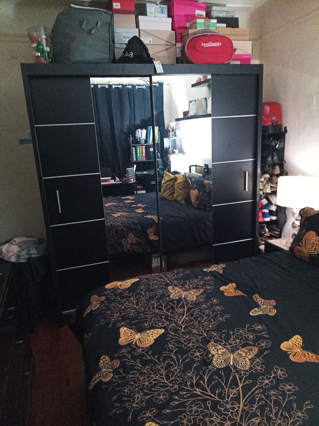 Lisbon Stylish Sliding Door Armoire for Your Bedroom