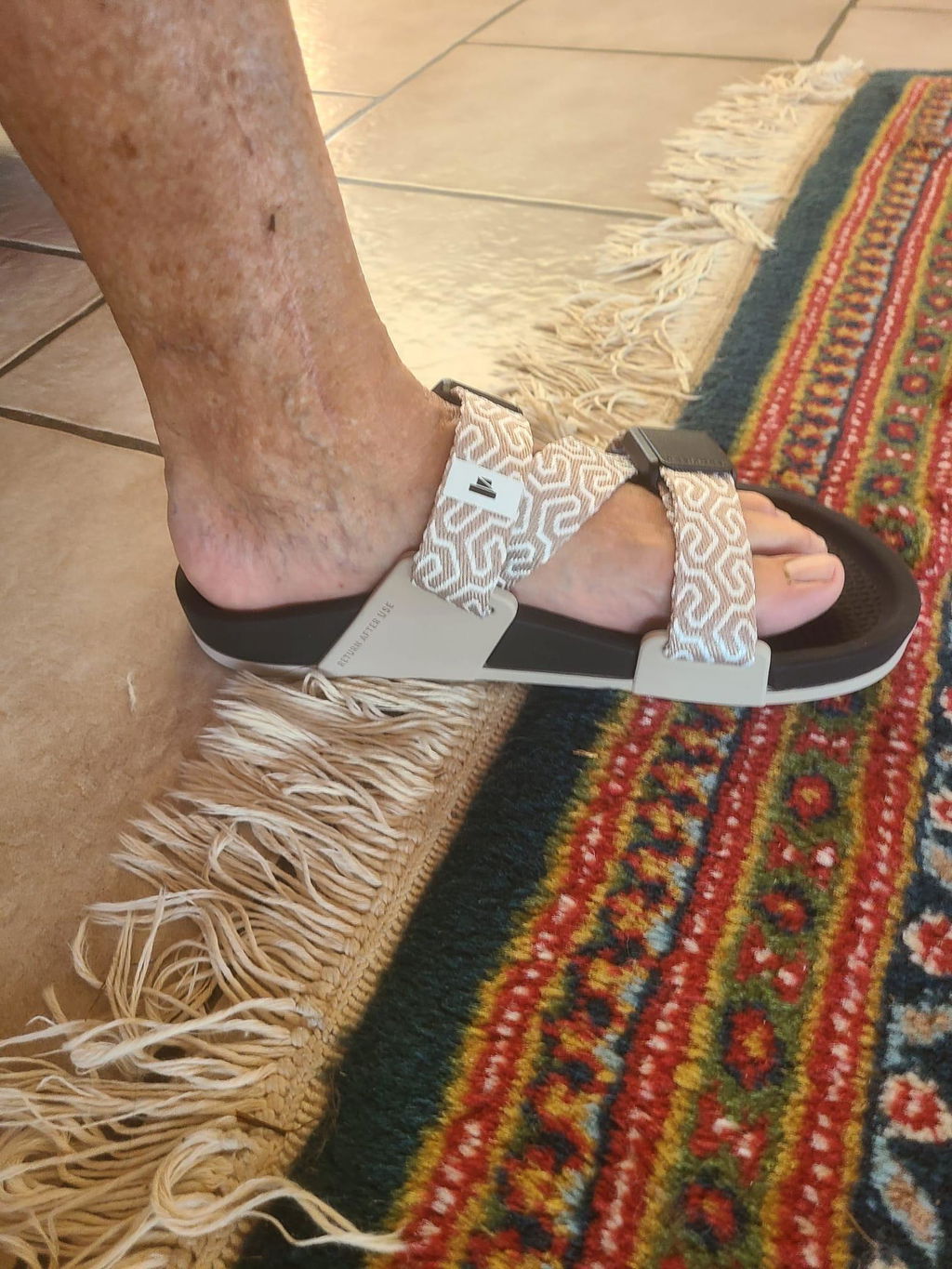 KA.NOH Edition Sandalen