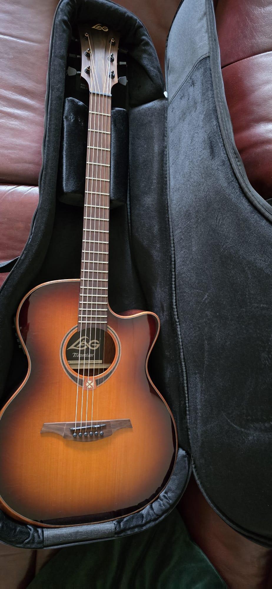 LAG TRAMONTANE 70 TN70A AUDITORIUM NYLON - Richards Guitars Of