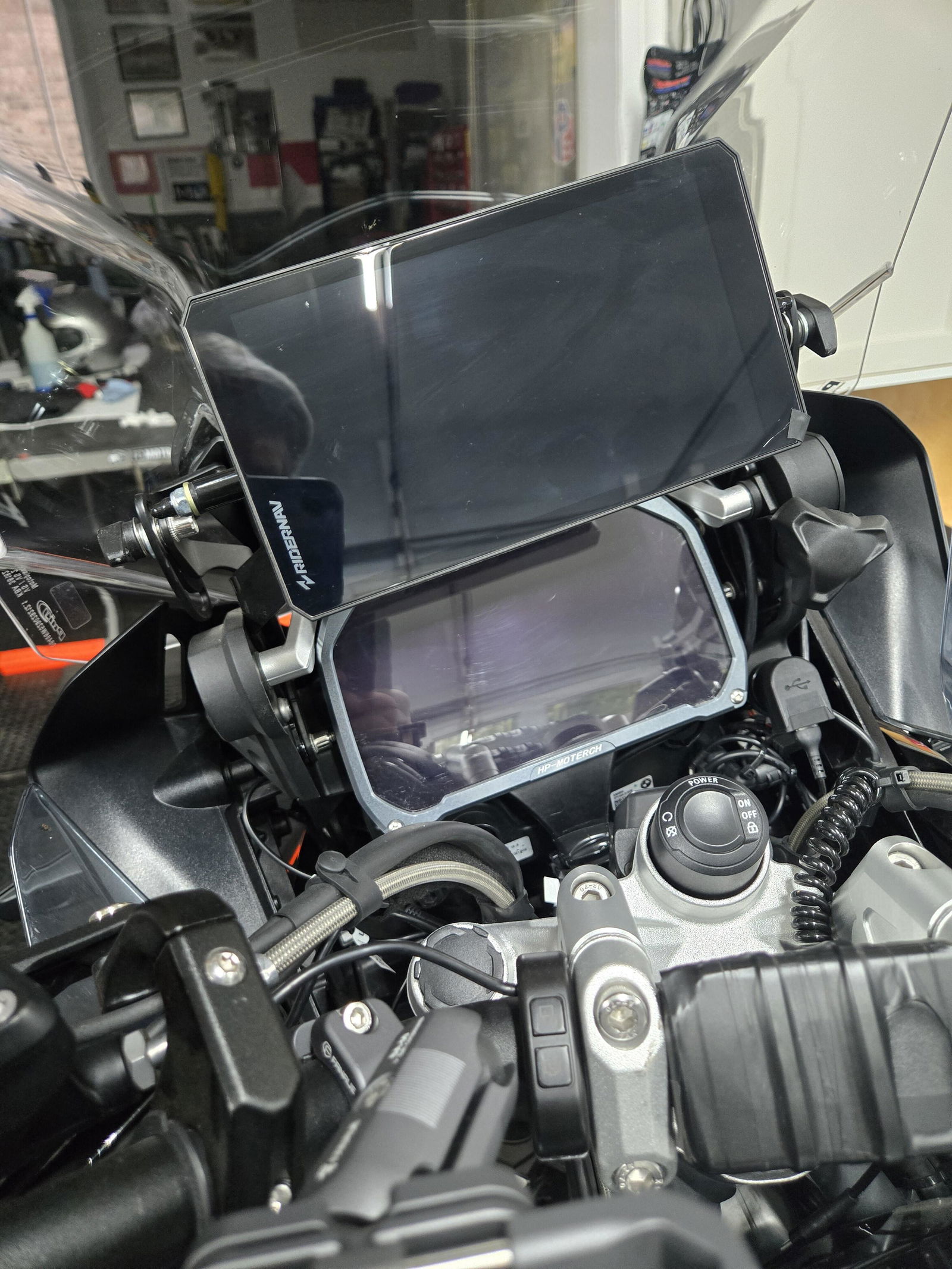 7インチ強化ガラススクリーンプロテクター – RiderNav