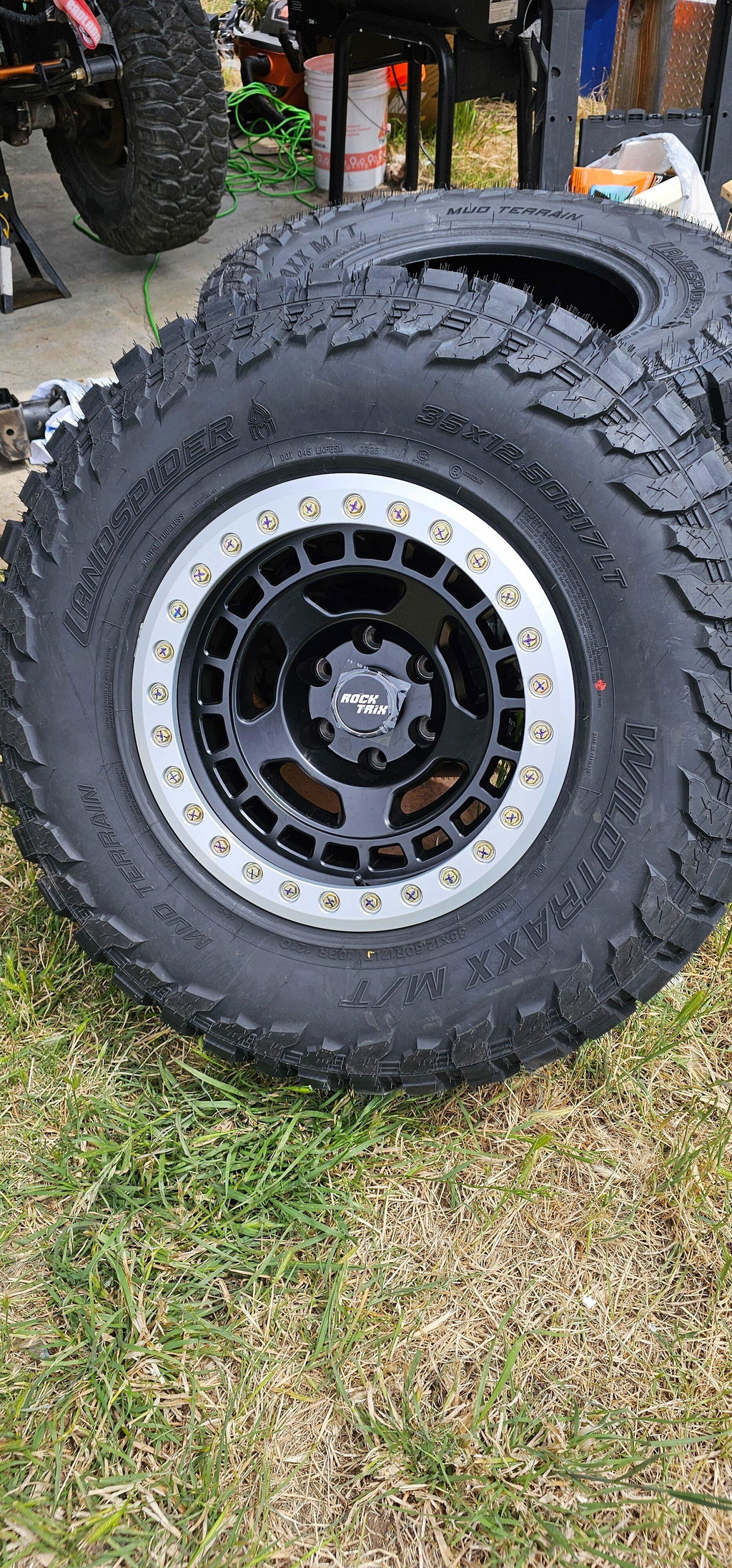 RT115BL - Modern 5 Spoke Beadlock