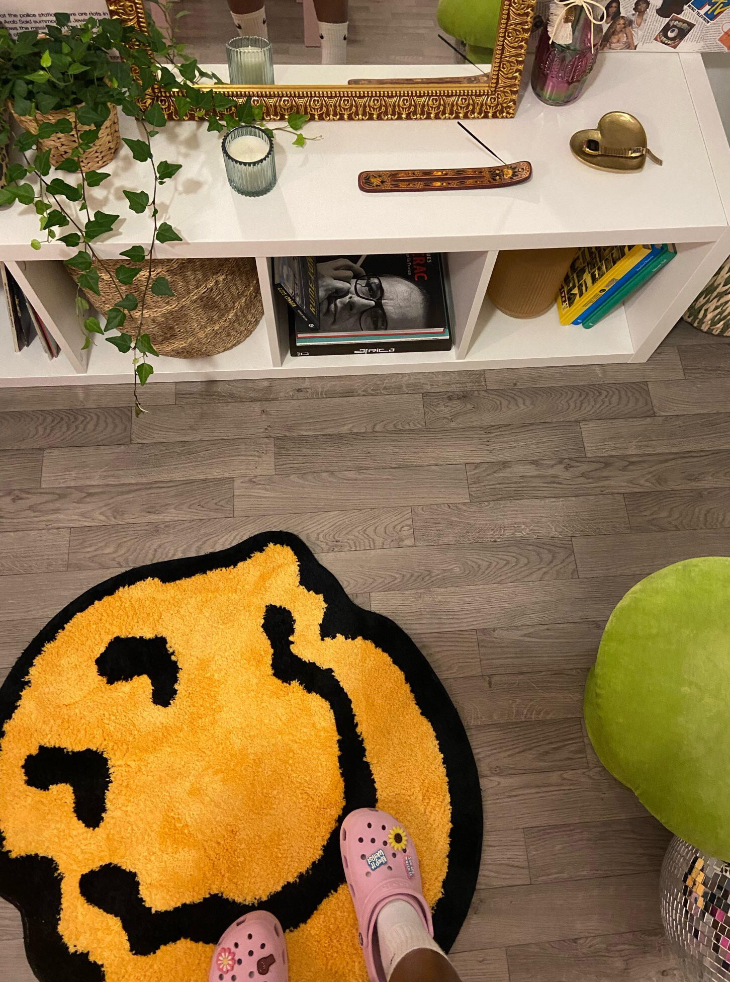 Melted Smiley Fluffy Rug - Shop Online on roomtery