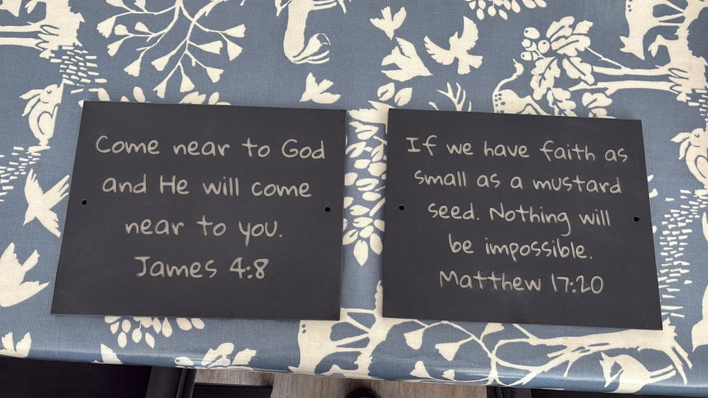 Personalised Engraved Large Slate Plaque/Sign with wall fixings - 25x20cm