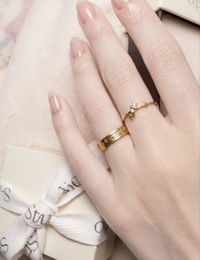 Solid Gold Elira Sparkle Ring