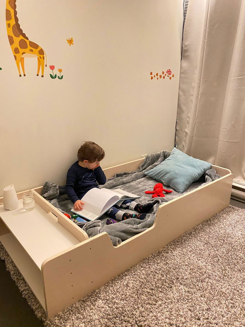APPLE CRIB - Montessori Floor Bed with Rails
