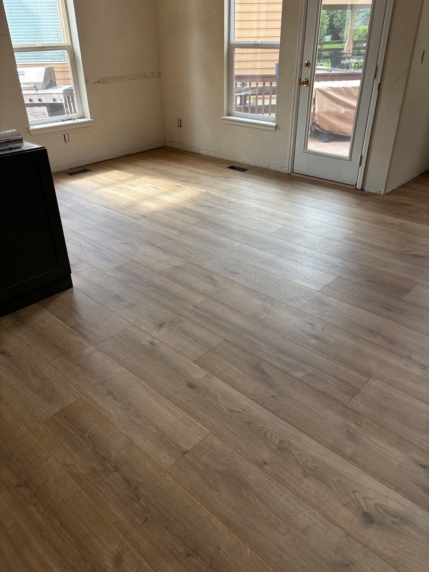 Castle Rock 72022 | Waterproof Laminate (Wood Core) – Sequoia Flooring