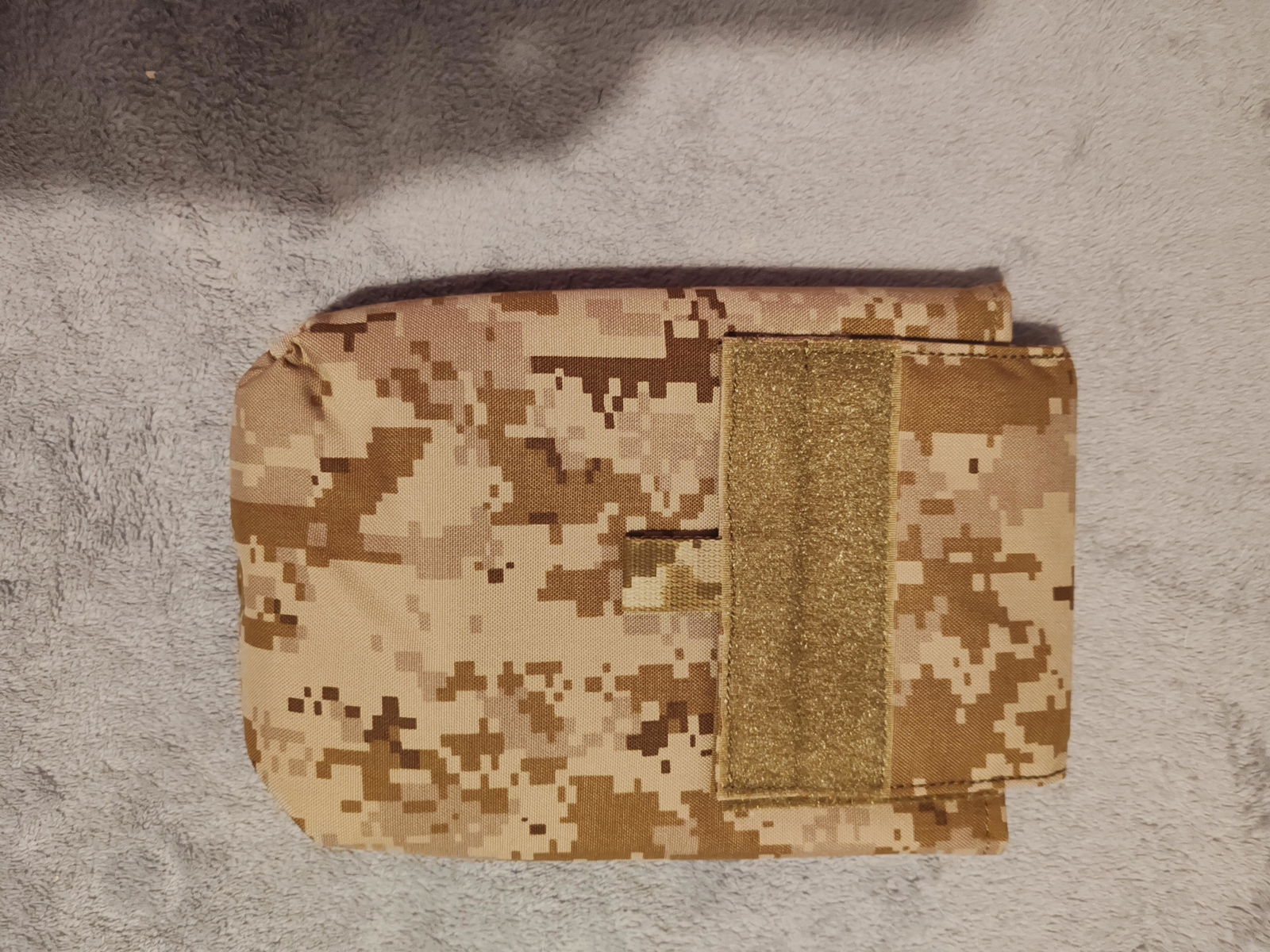 AOR1 6142A style hydration pouch