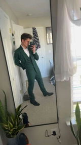 Dark Green Bespoke Peaked Lapel Three Pieces Men Suits