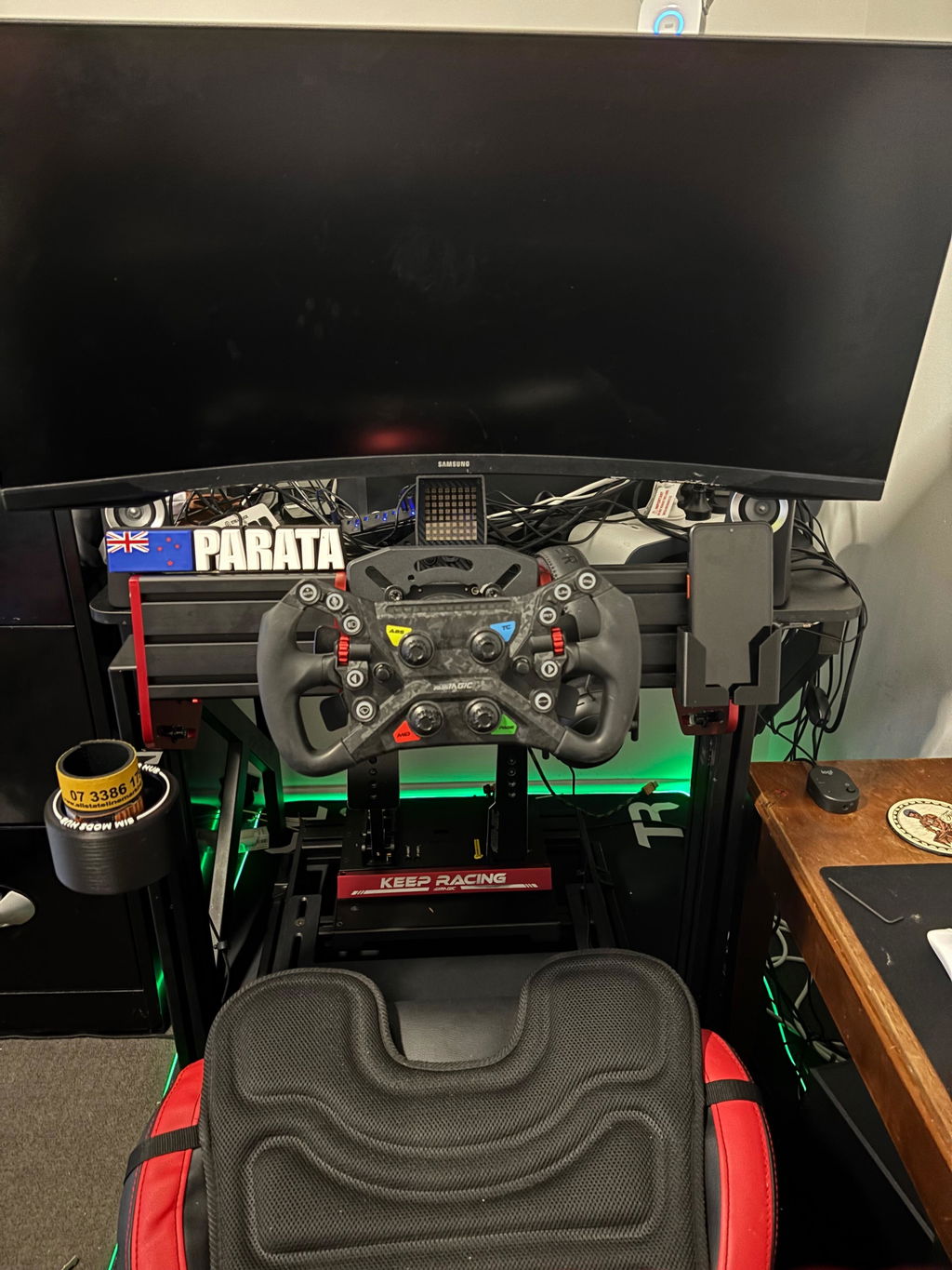 F1-Style Cup Holder for Sim Rigs – Aluminium Profile Mount