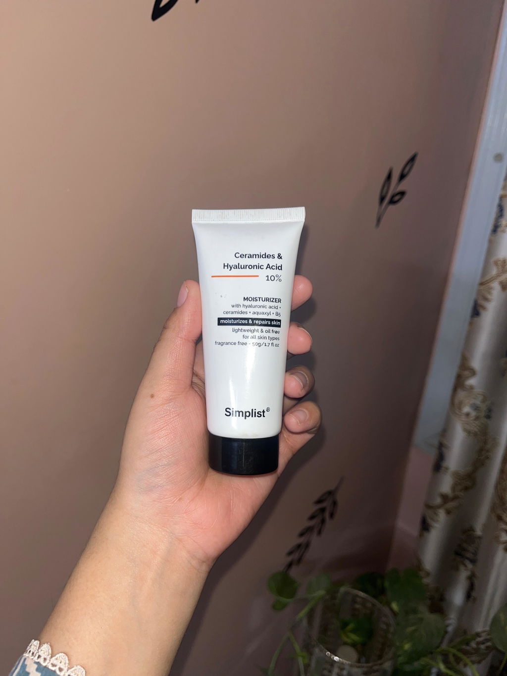 Ceramides & Hyaluronic Acid Moisturizer