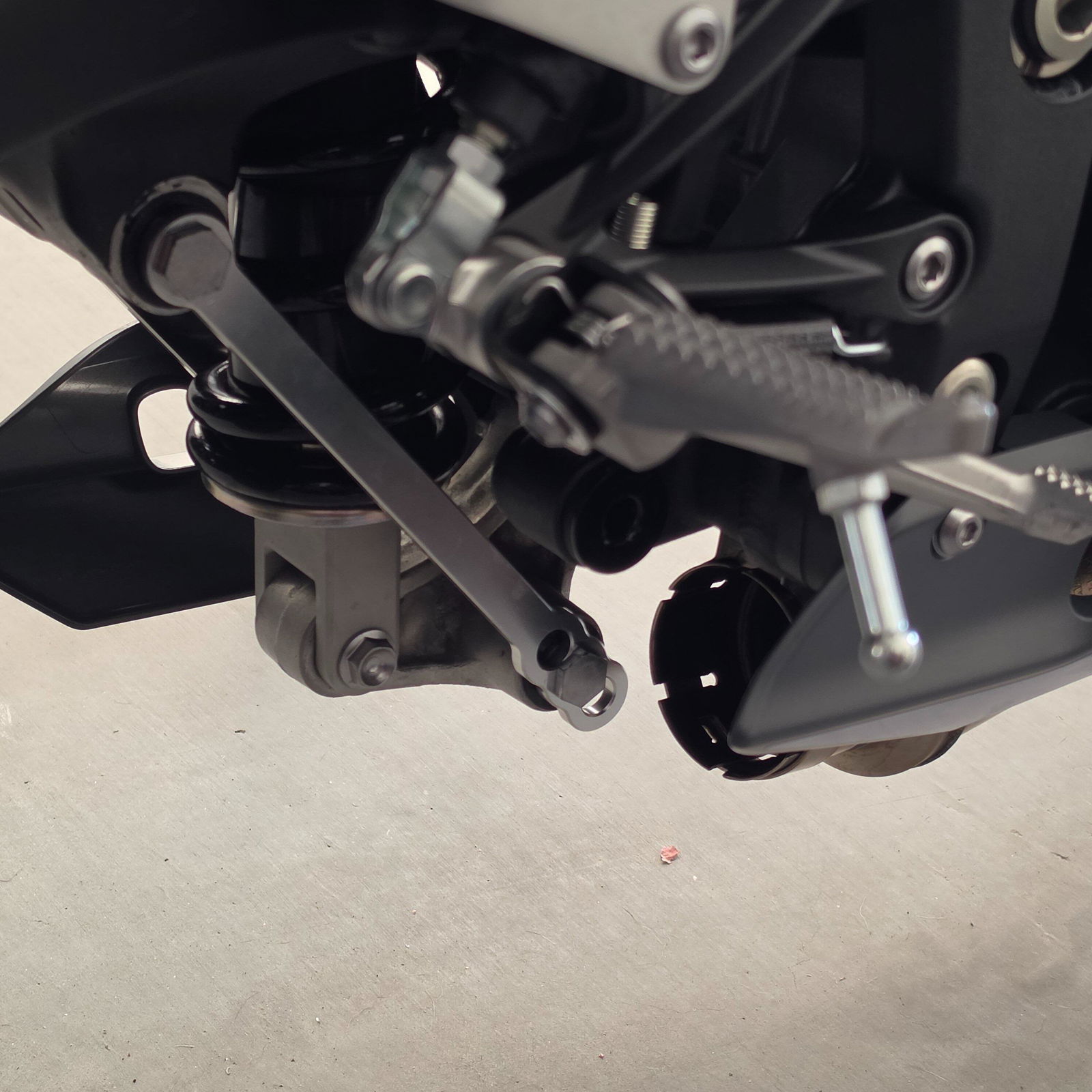 Sixty61 Kawasaki ZX6 ZX636 ZX9 ZZR600 ZX12R Lowering Links