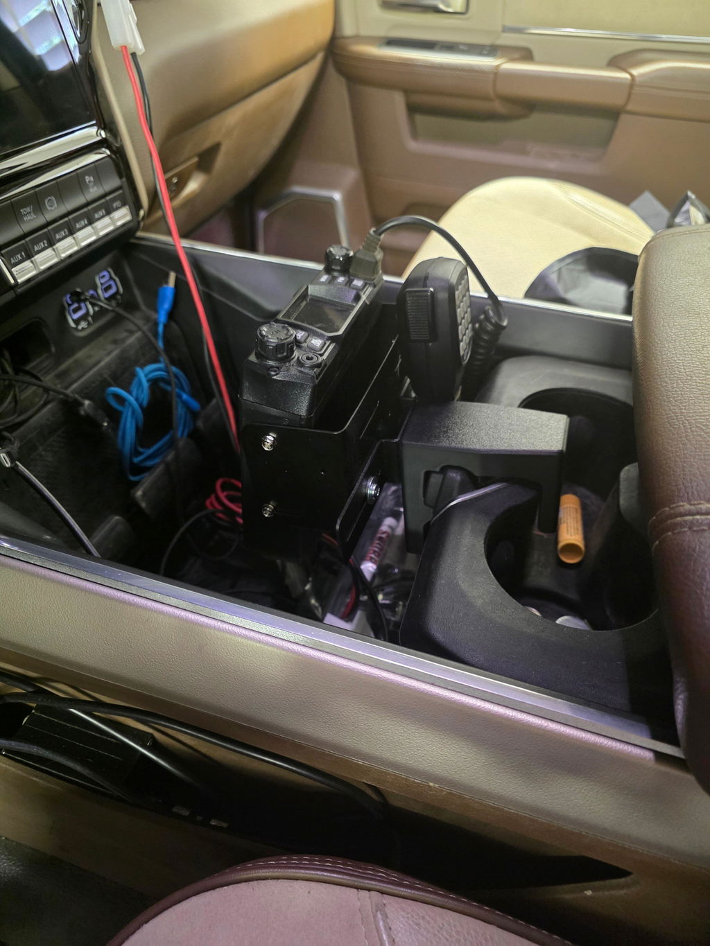 Radio Mount | 2019+ 5th Gen RAM With Full-Length Center Floor Console (Sliding Tray Without Cover)