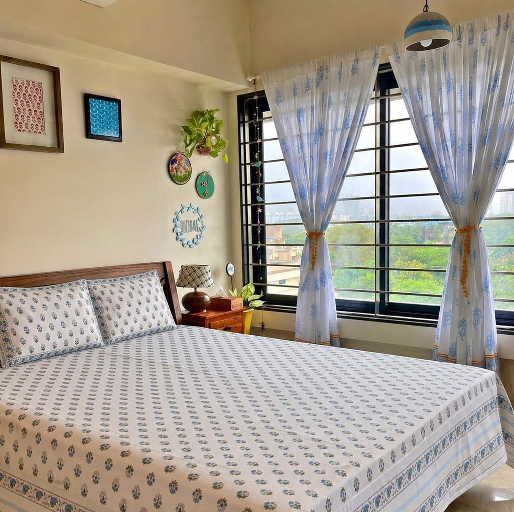 Sootisyahi 'Meaningful Minimal' Handblock Printed Cotton Bedsheet
