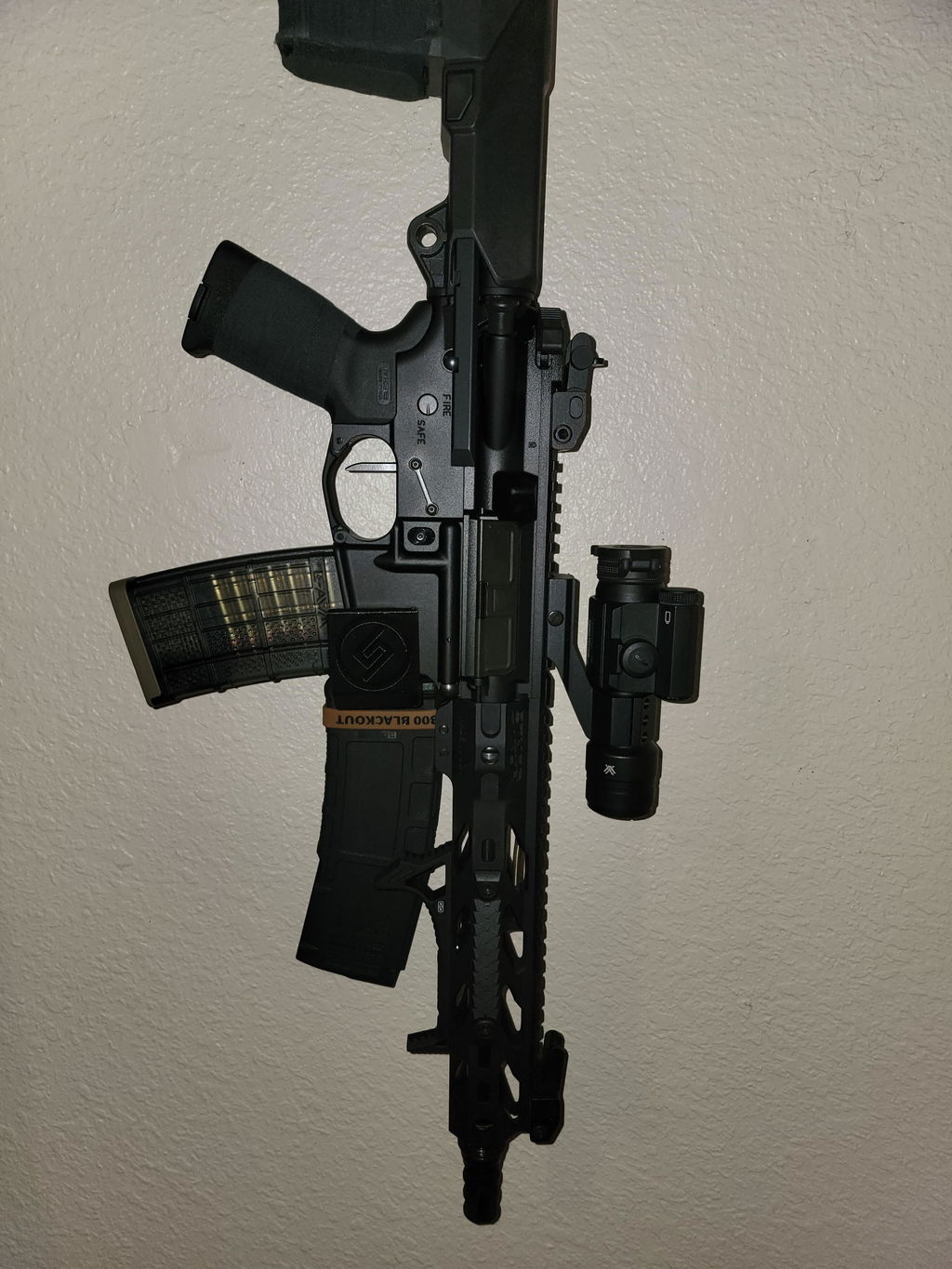 AR-15 QDM + PMAG (Quick Defense Mount) Wall Storage Hook