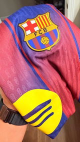 CAMISETA BARCELONA I 25/26 HOMBRE (VERSIÓN JUGADOR)