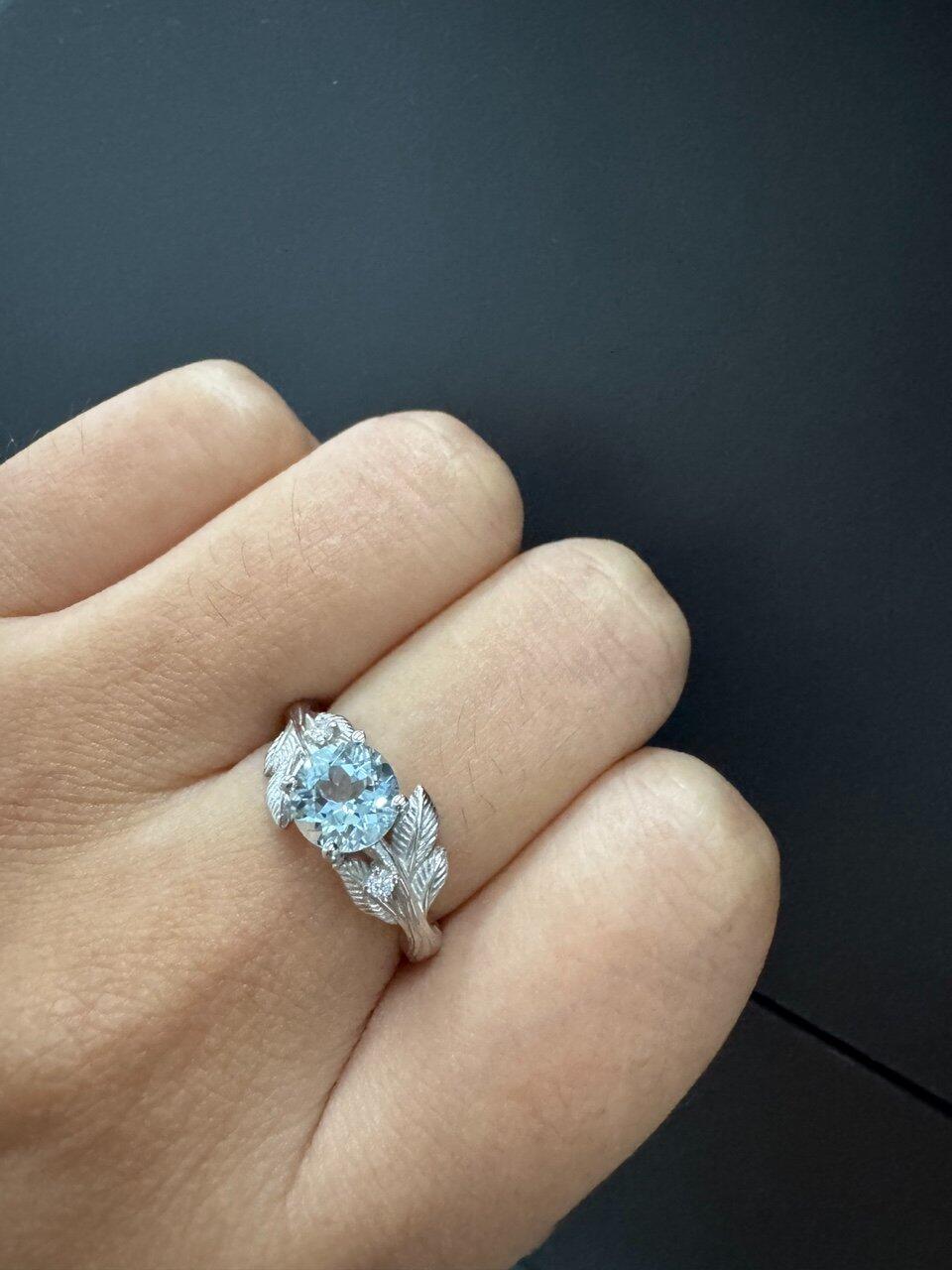 Marina's Ivy | Round Cut Aquamarine Engagement Ring