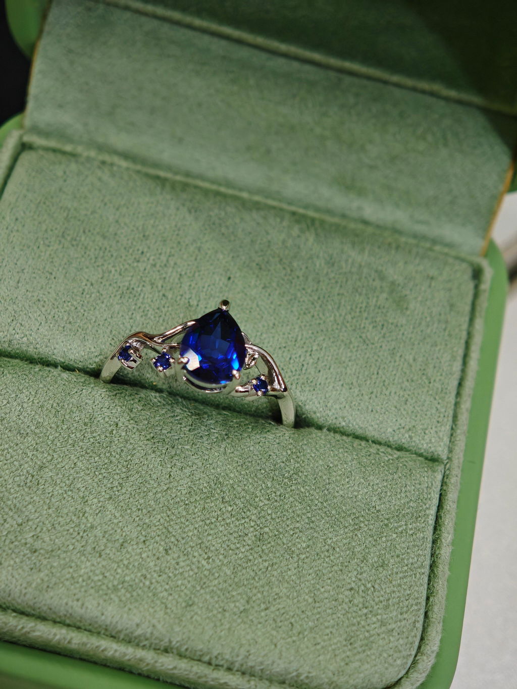 Athena’s Royalty | 1CT Pear Cut Royal Blue Sapphire Engagement Ring