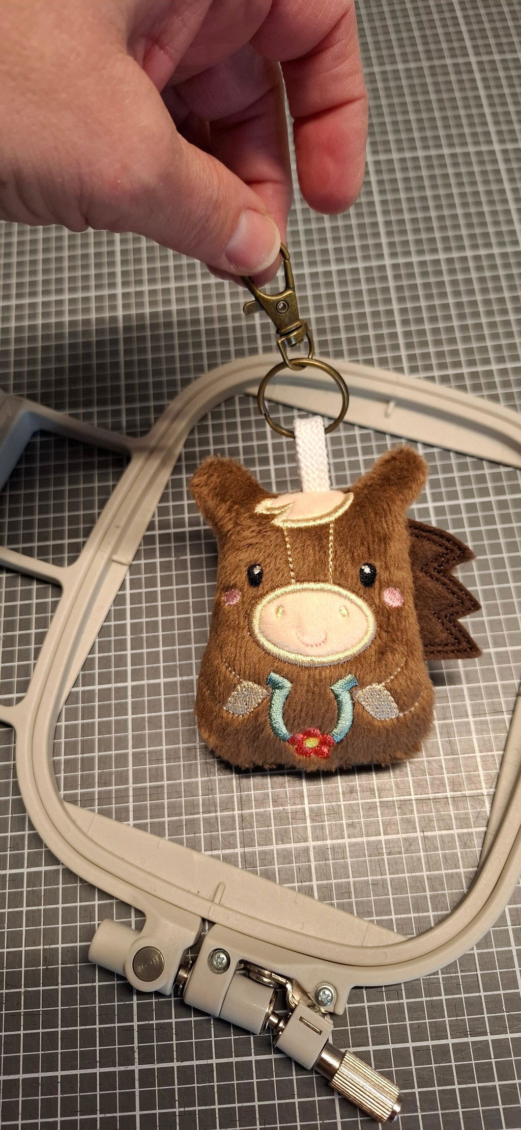 ITH Stickdatei Mini Pony - Taschenanhänger/Schlüsselanhänger