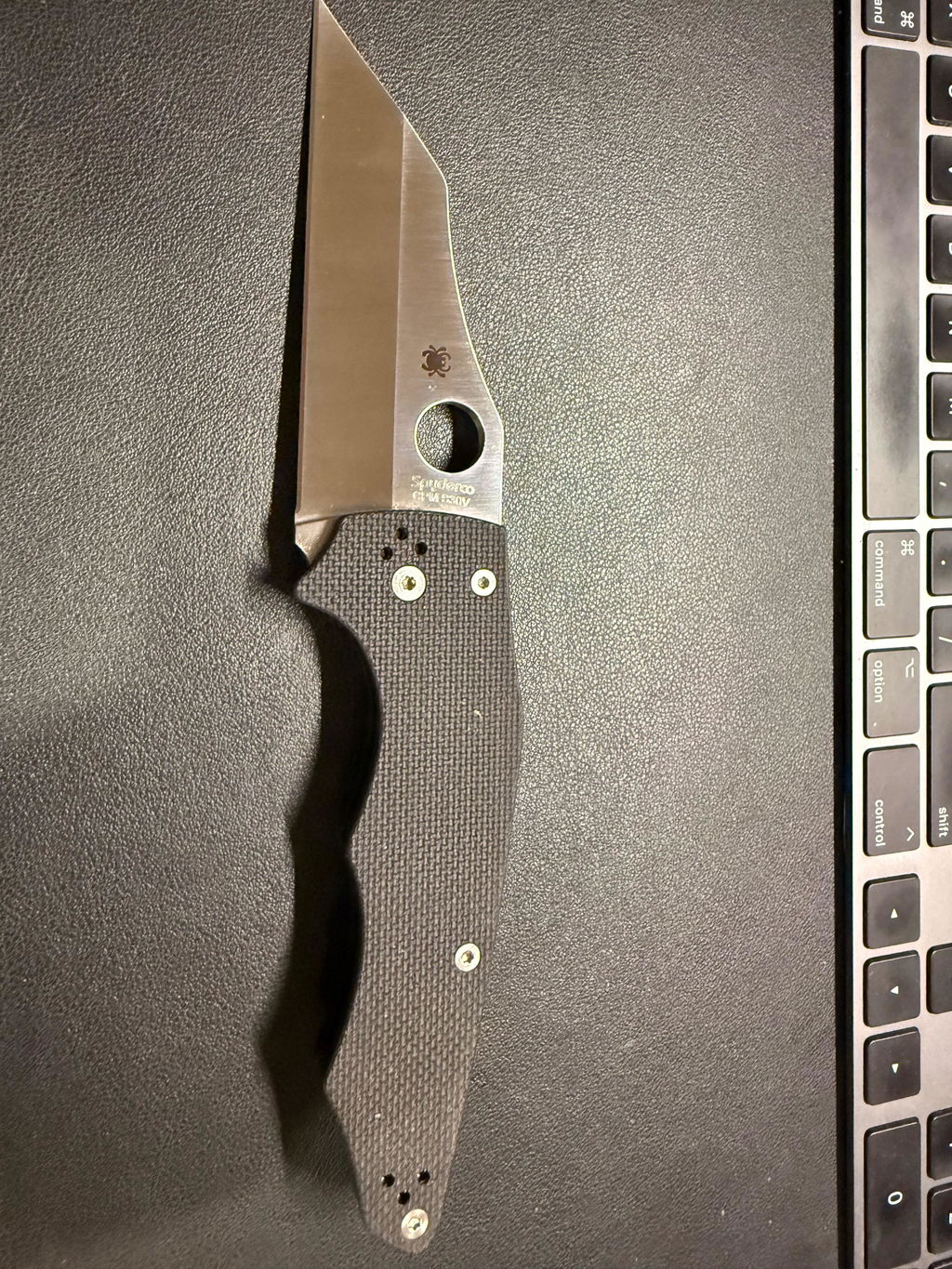Spyderco YoJumbo Folder Plain Edge Black G-10 Handle Folding Knife