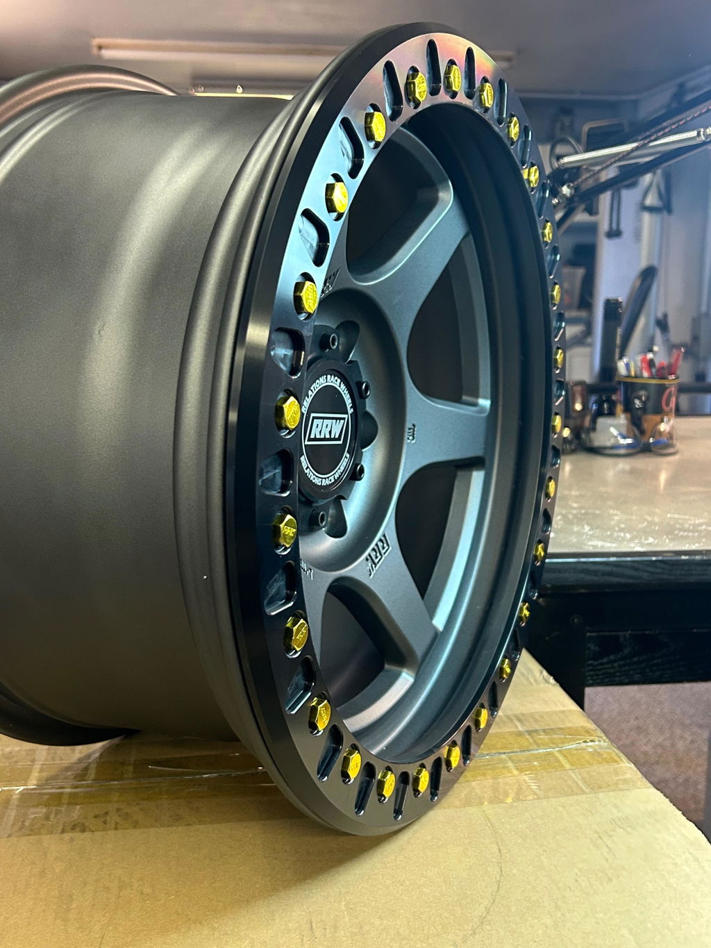 RRW RR2-H Flow Form 17x8.5 0mm Matte Gunmetal