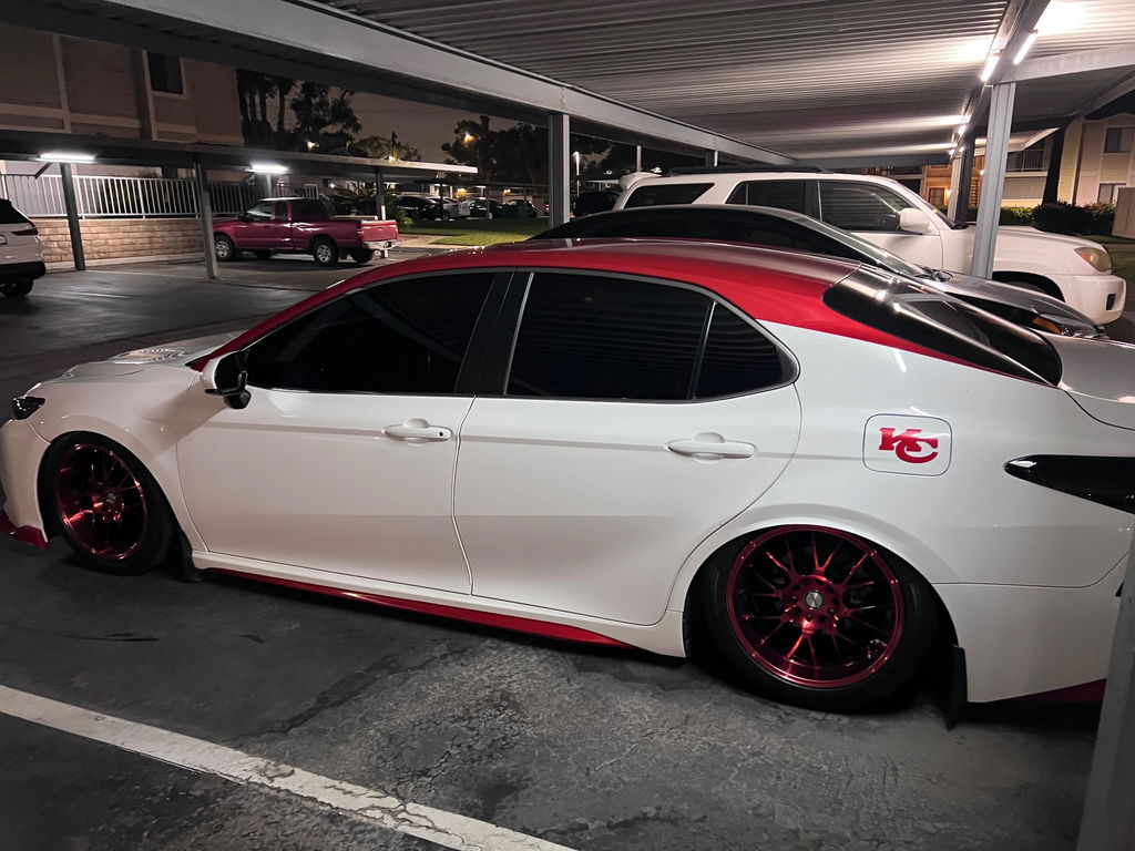 Shift Crank H28 18x8.5 +30mm Gloss Black Candy Red Machine