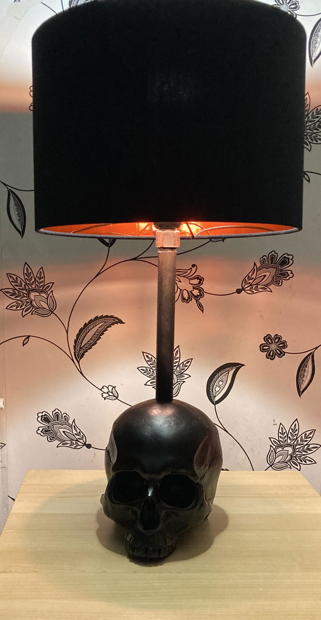 Edison Skull Lamp – The Blackened Teeth Ltd