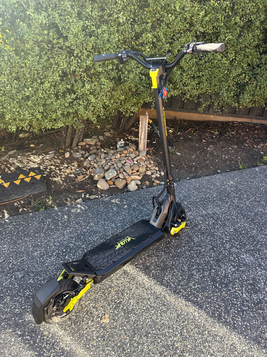 EDGERUNNER 2.0 All-Terrain Dual-Motor Electric Scooter (60V SAMSUNG)