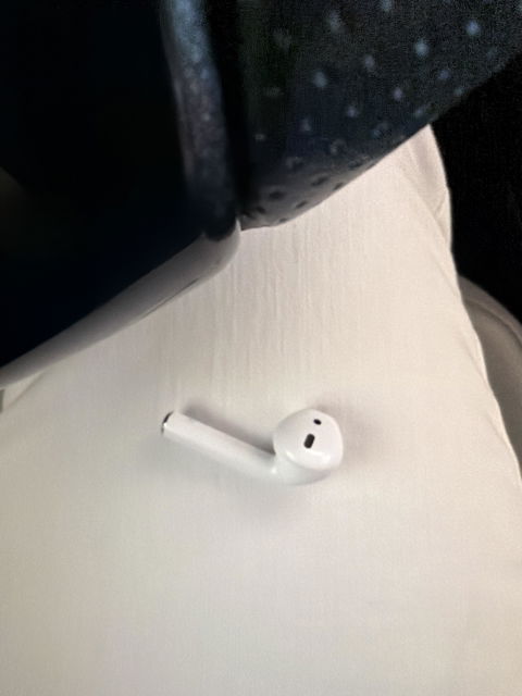 Right Replacement AirPod - 2nd Generation