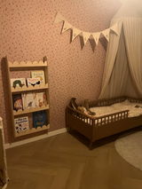Bubble Bookshelf - 4 Tier Scalloped Shelf - Natural Timber