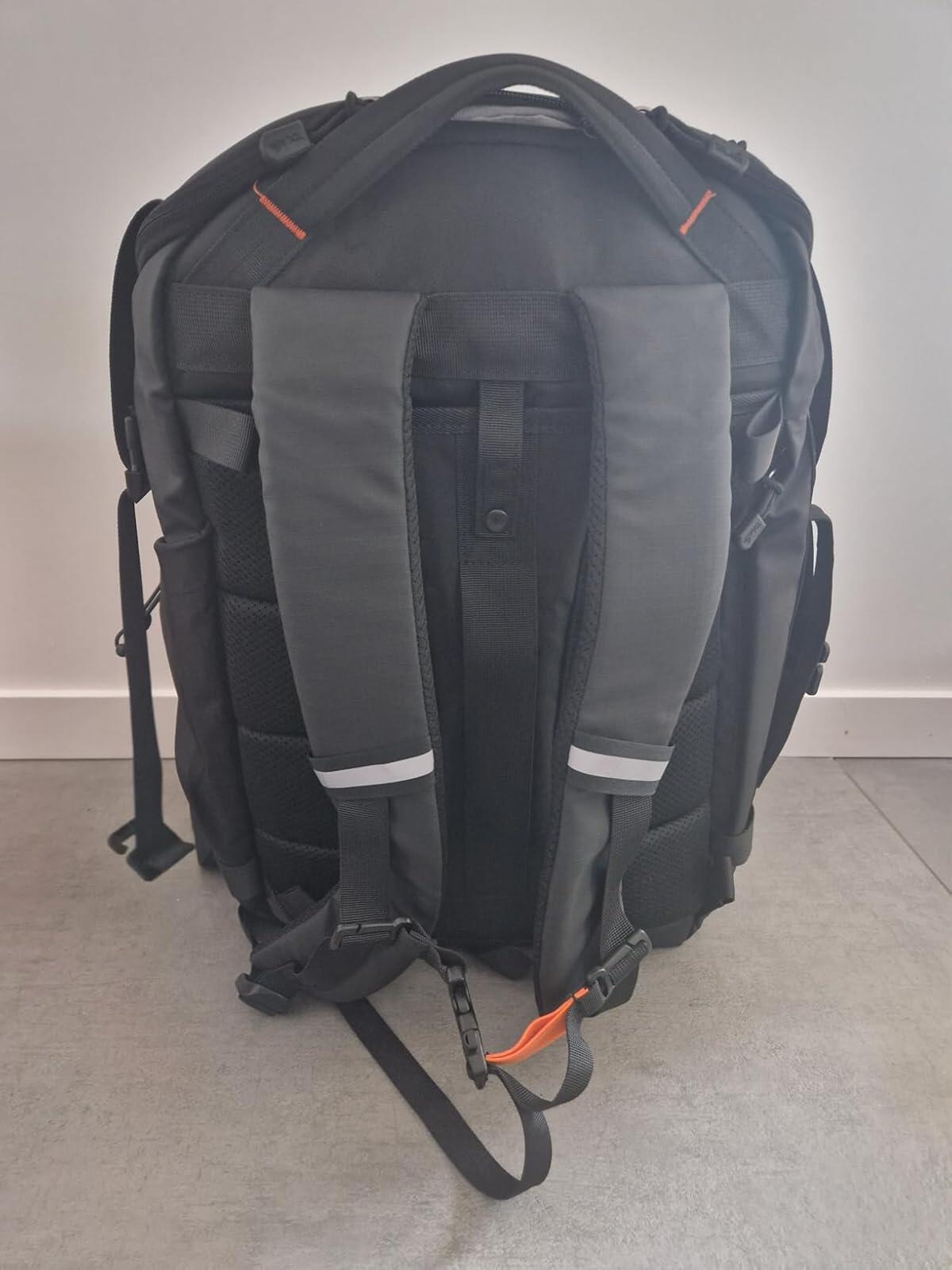 Tolaccea Ulife 06 | 40L Modular Travel Backpack with Toiletry Organize