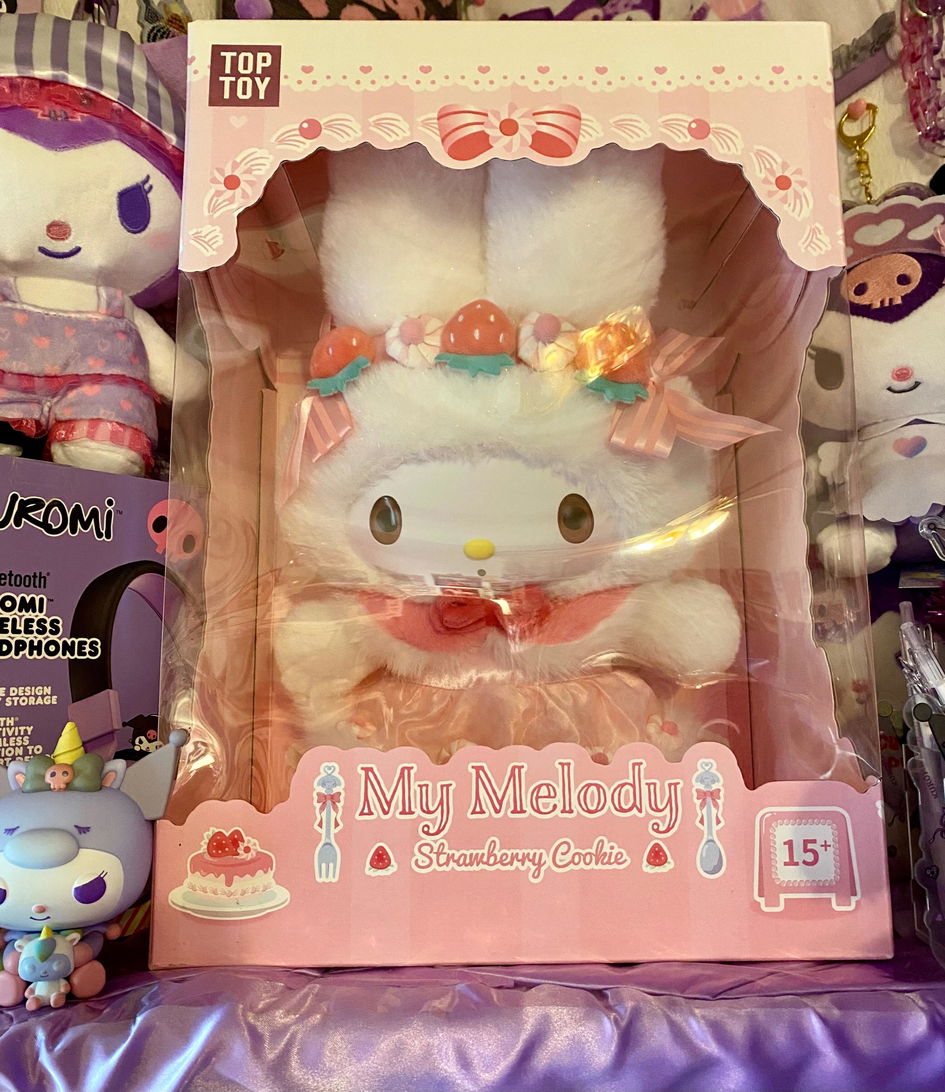My Melody Strawberry Cookie & Colorful Frosting Series Vinyl Plush