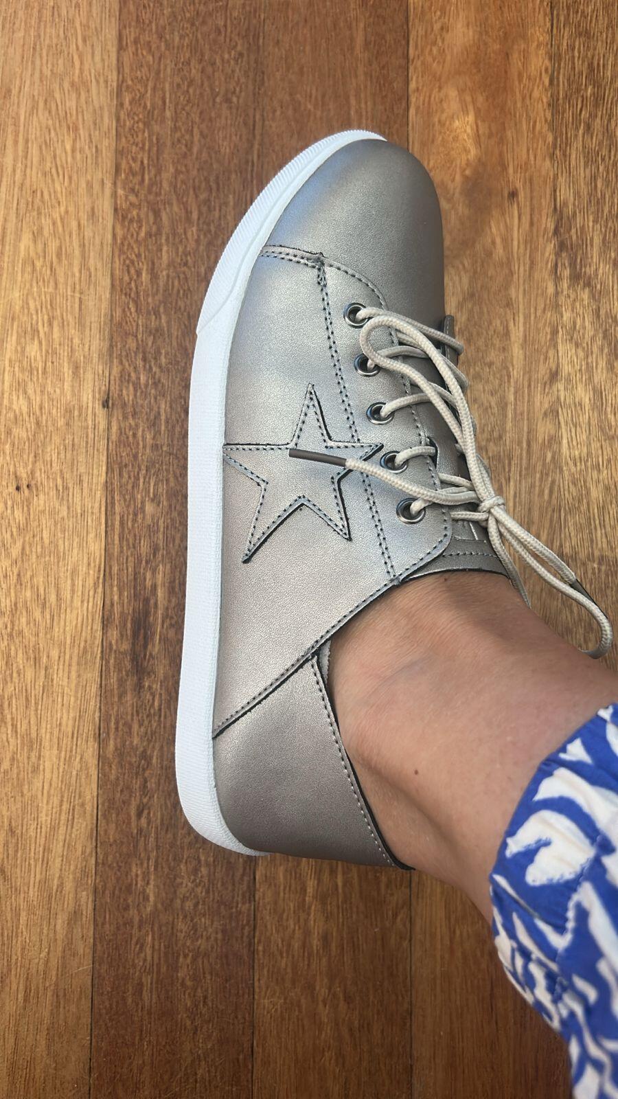 Julz Vicki Star Sneaker In Pewter