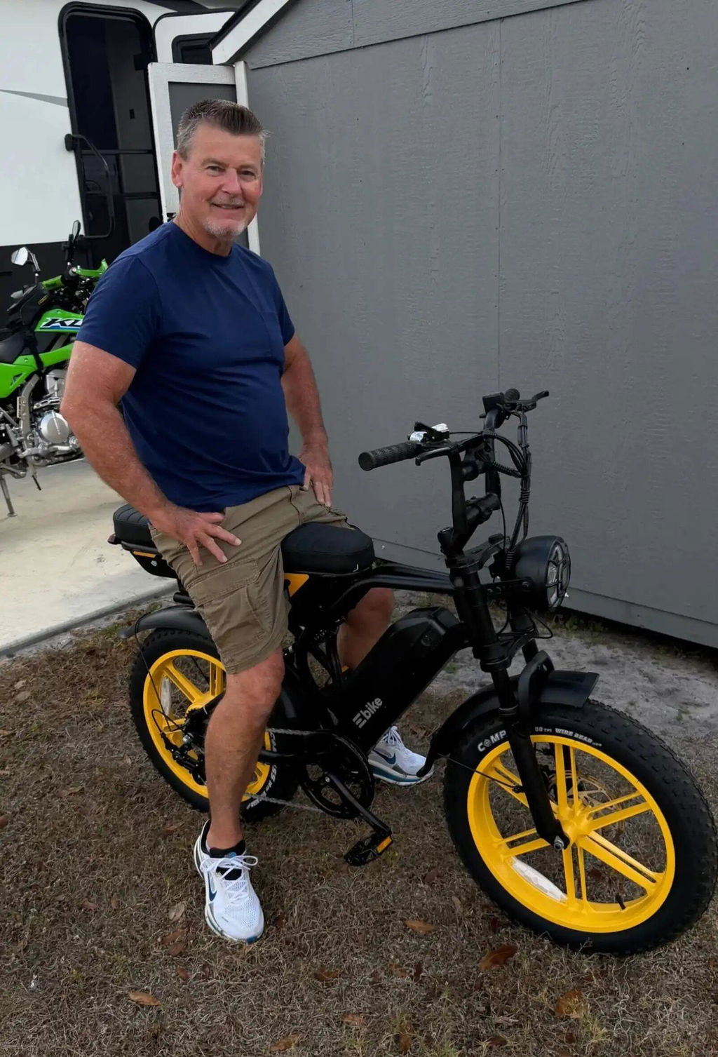 TST R9 1500W Full-Suspension Moped Style Electric Bike (2026 Model)