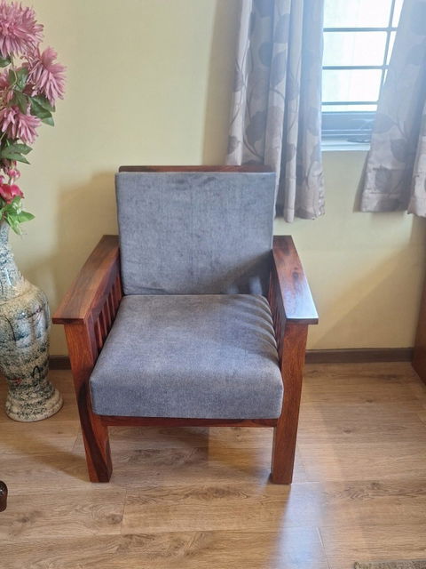 Talia- Solid Wood Modern Fusion Upholstered Armchair for Living Room or Bedroom