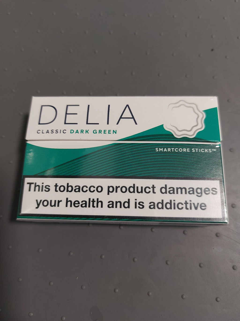 smartcore cigarettes IQOS Iluma Terea Sticks Cigarette Smoker Uses a Heat-Not-Burn