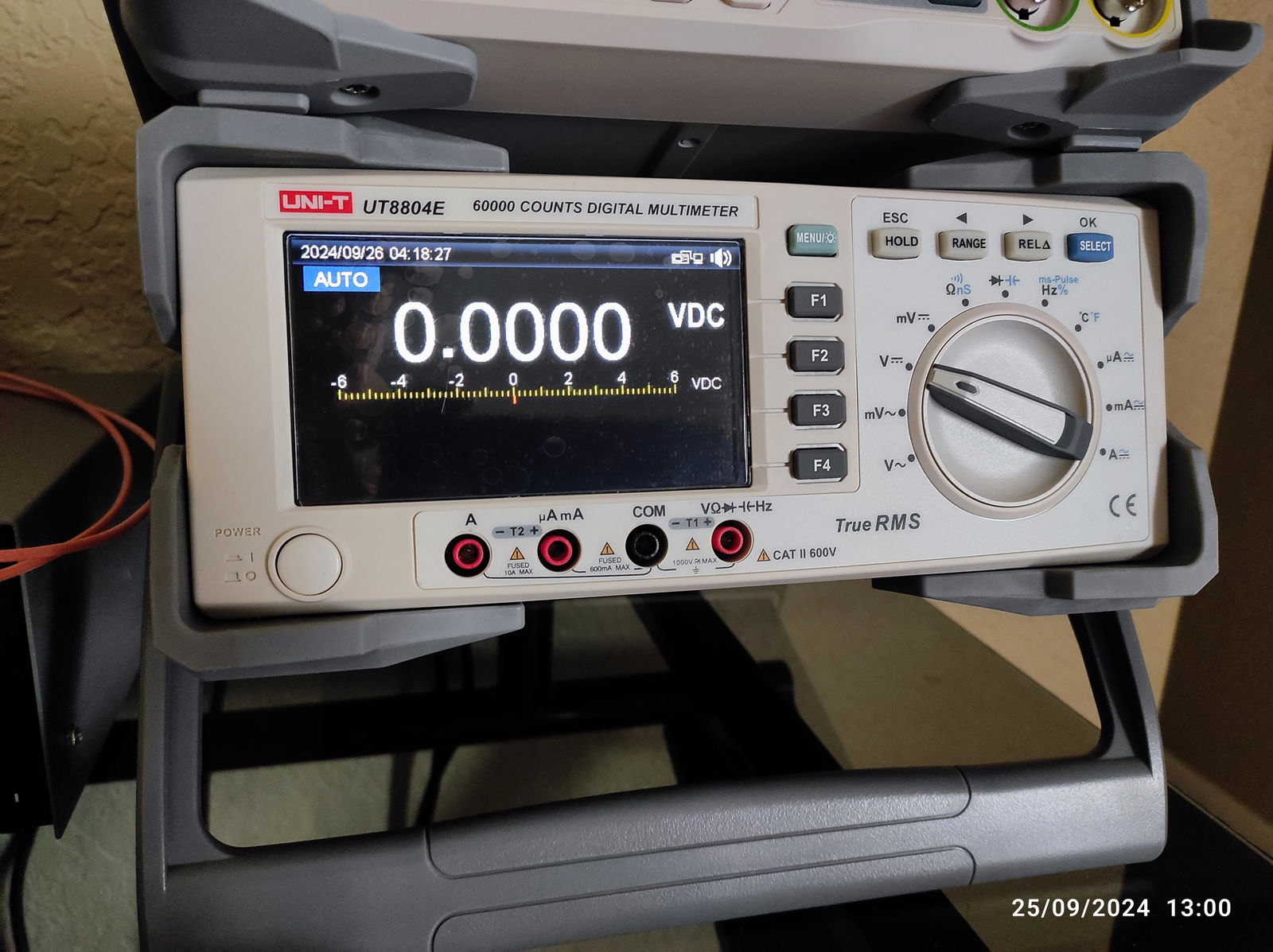 UT8804E 4.8 Digit Bench Digital Multimeter | UNI-T – Uni-Trend US