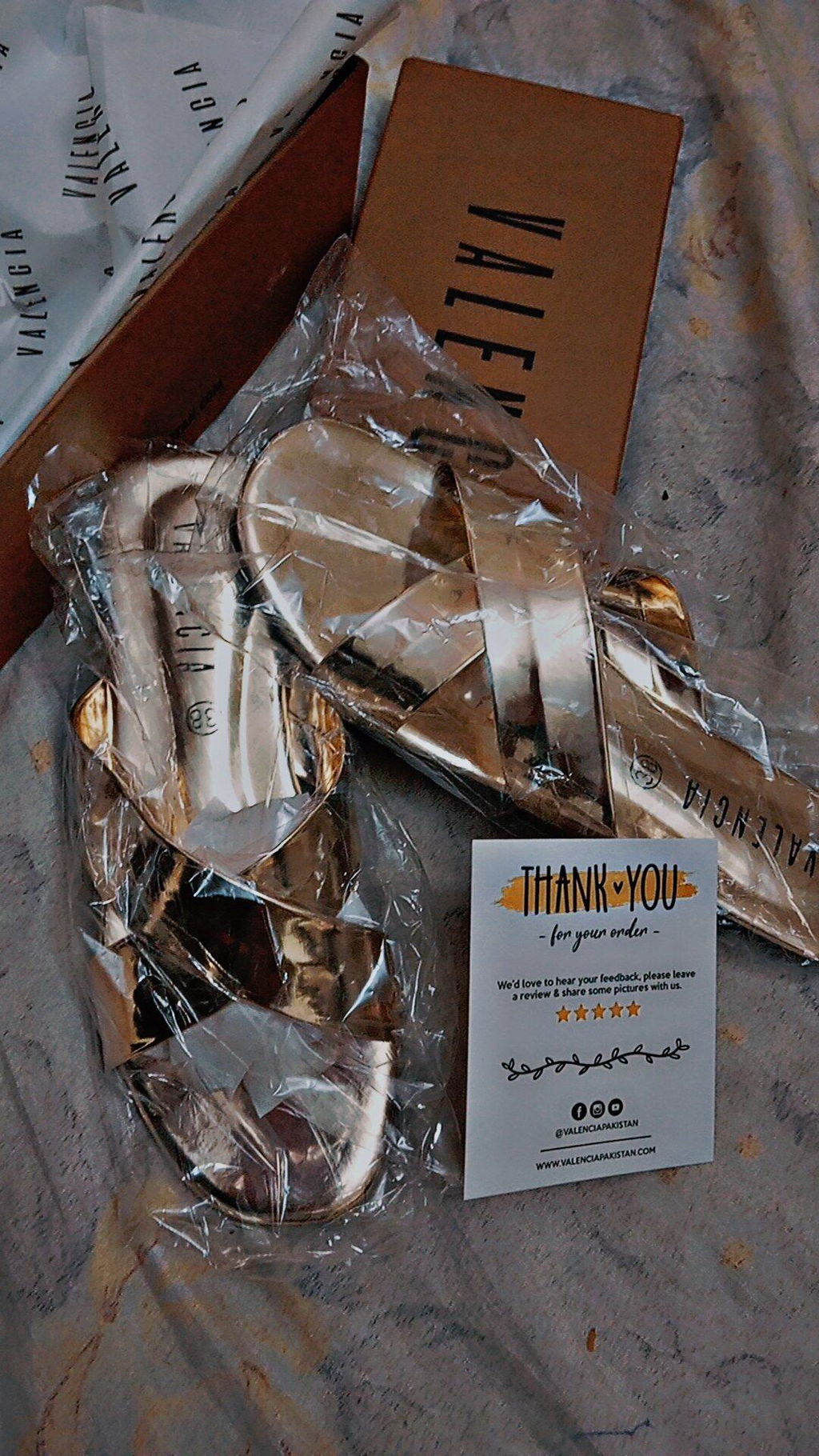 Golden Cross-strap Slipper