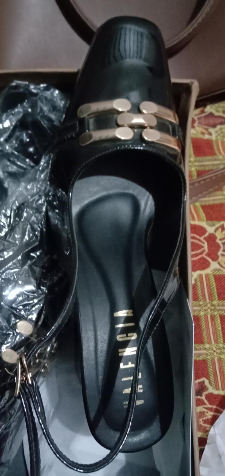 Valencia Pakistan